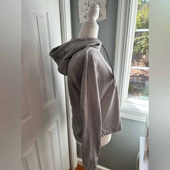 NWOT Adidas climawarm women’s gray hoodie size small - Picture 4 of 12